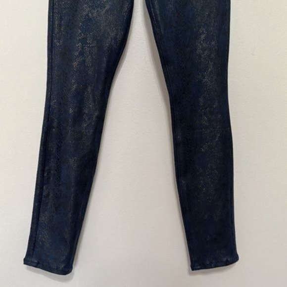 7 For All Mankind Snake Print Super Soft Skinny Leggings Jeans Size 23 - Picture 3 of 8